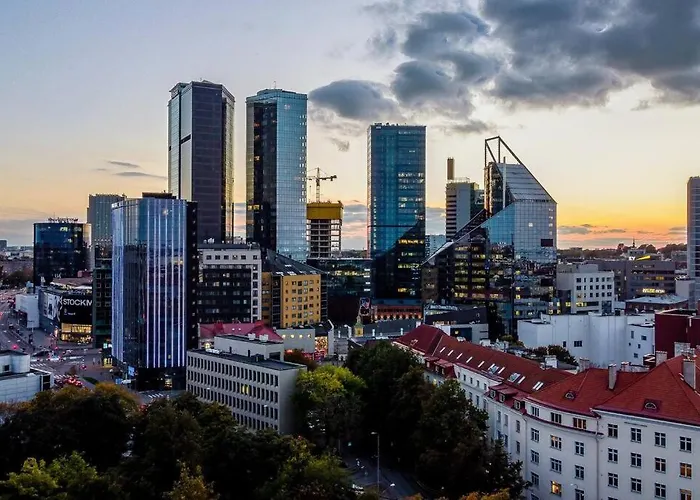 W City, Exceptional Location, Work-friendly * טאלין